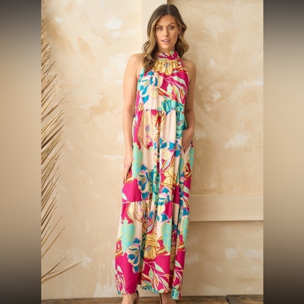 HALTER NECK LONG TIERED MAXI DRESS WITH SIDE POCKET. Size Small. NWT